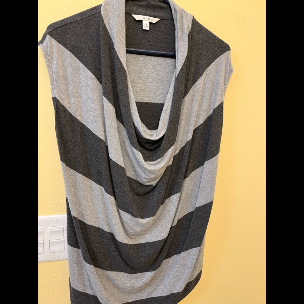 CABI Grey/Black Scoop Neck Top